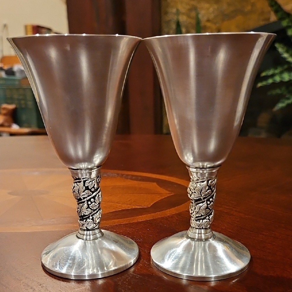 Beautiful Plator Silverstone Grape Leaf Goblet Made In Spain, Set of 2